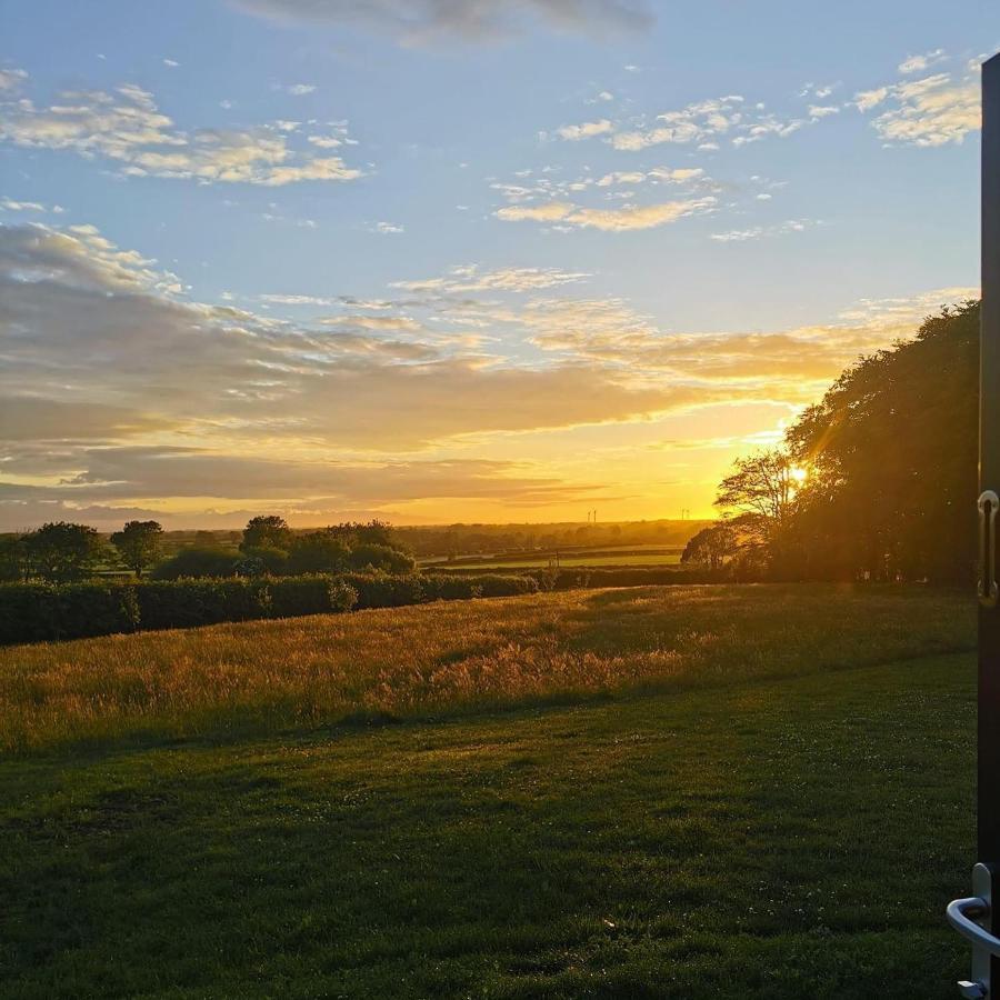 Further Space At Thornfield Luxury Glamping Pods, The Dark Hedges, Ballycastle Ballymoney Exterior photo